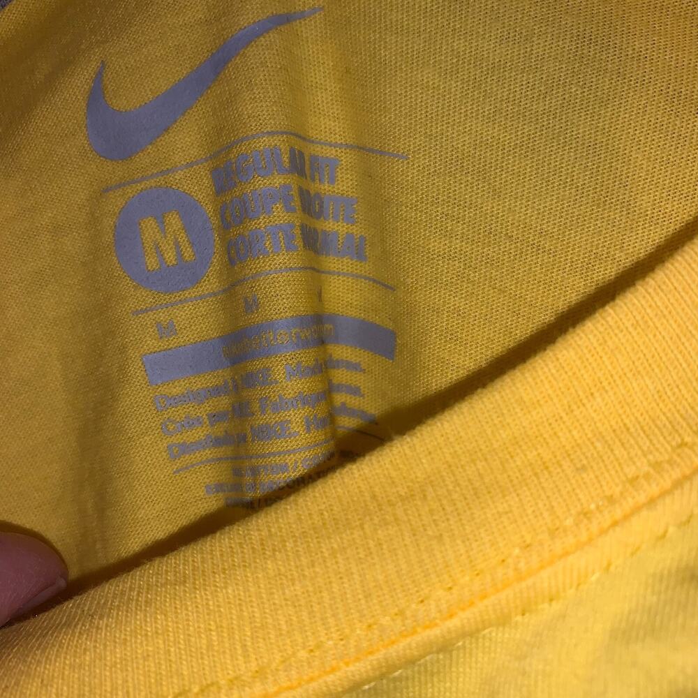 Nike Oregon Ducks Men's Claim the Game T Shirt Size M NEW Yellow Championship - Picture 6 of 6